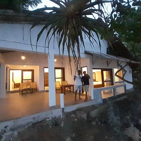تالب Sooriya Villa المظهر الخارجي الصورة