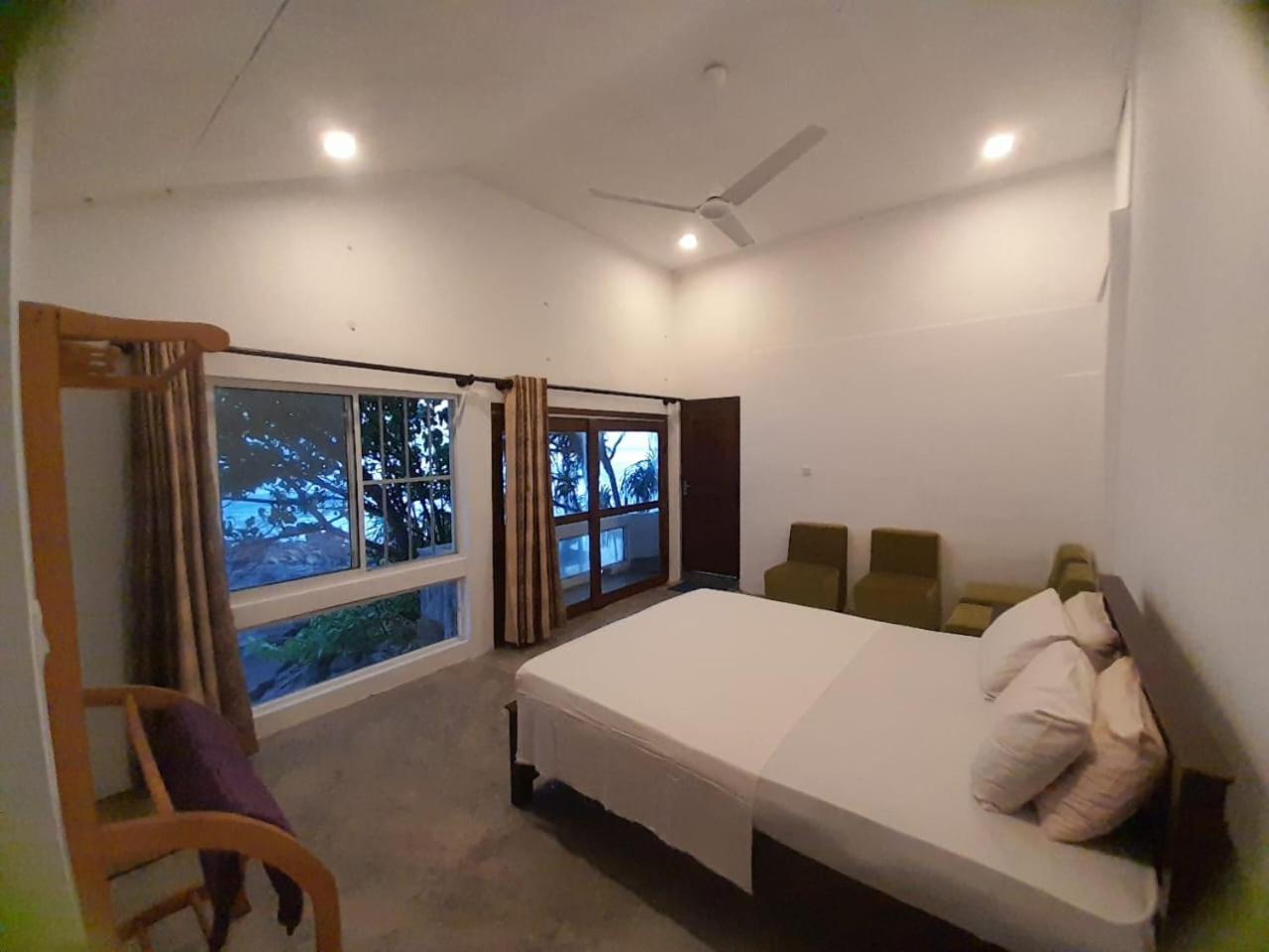 تالب Sooriya Villa الغرفة الصورة